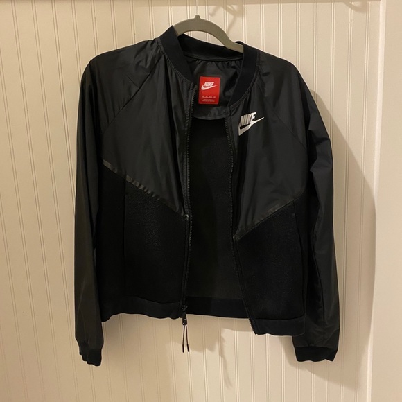 W Nike Mesh Jacket - Picture 4 of 4